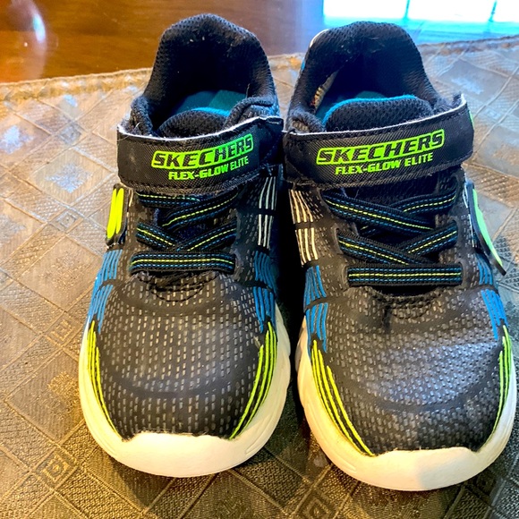 Skechers shoes - Picture 1 of 3